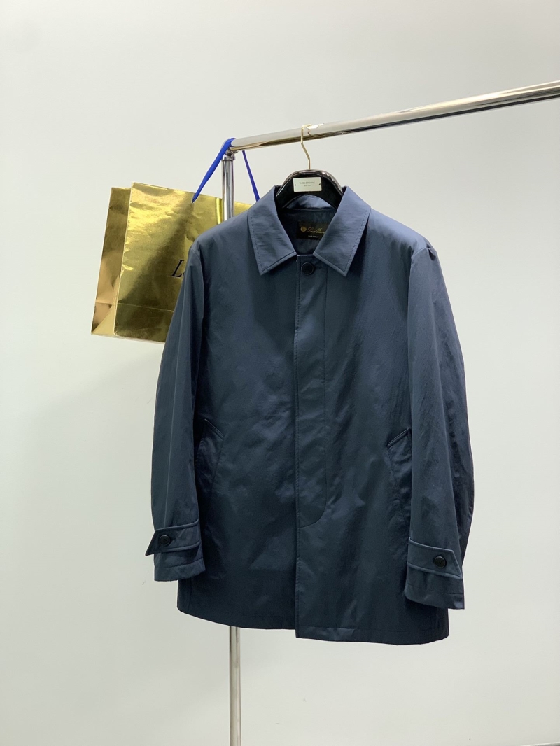 L0r0 P1ana outwear